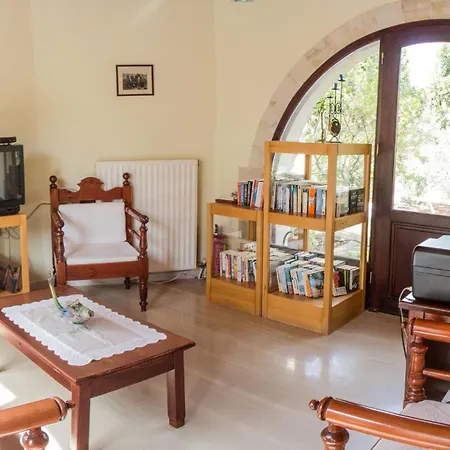 Hébergement de vacances Crete Small Village Close To Beaches -sharing A Large Pool Vámos