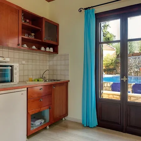 Hébergement de vacances Crete Small Village Close To Beaches -sharing A Large Pool