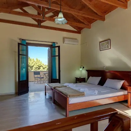 Crete Small Village Close To Beaches -sharing A Large Pool Сasa de vacaciones *